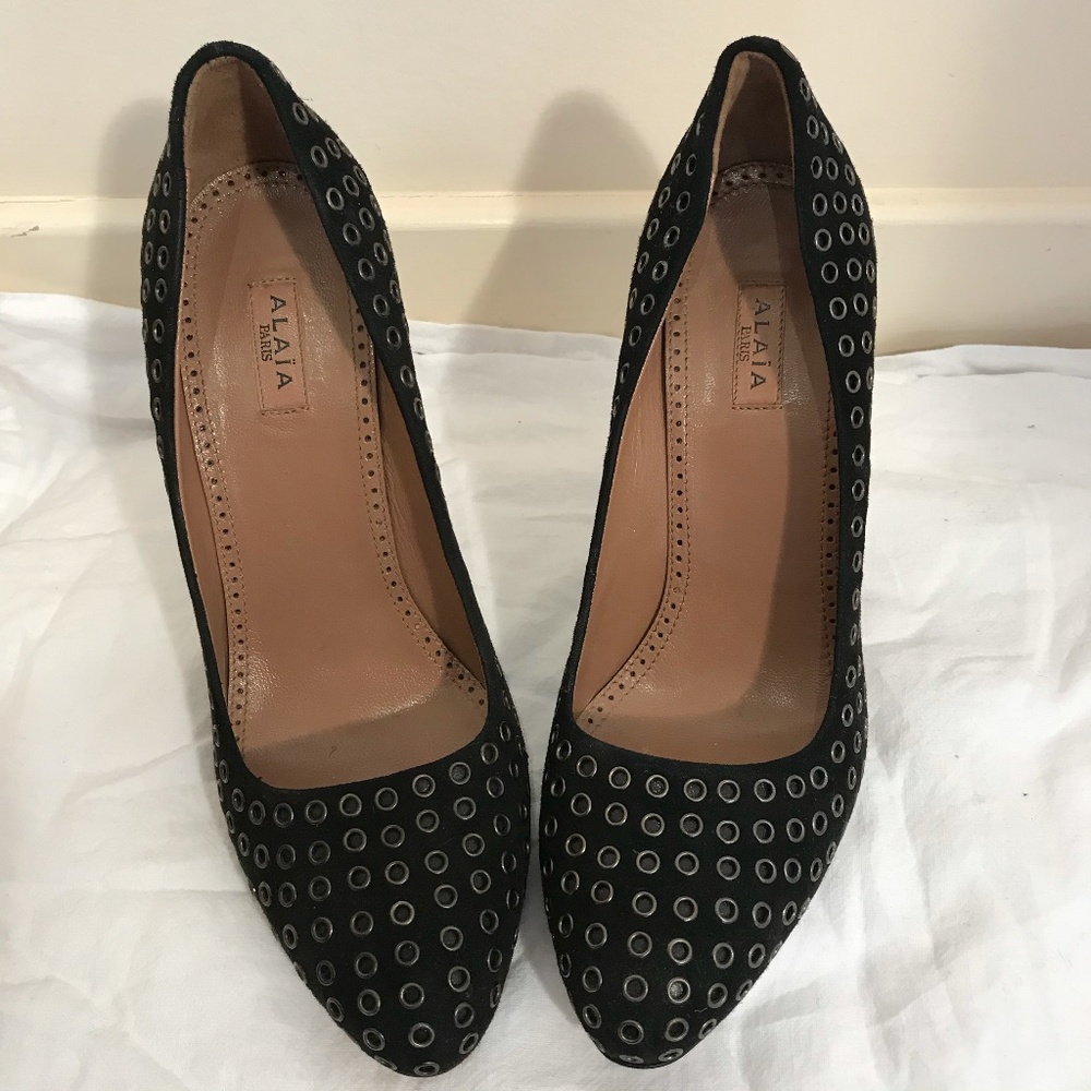Alaïa  Paris SUEDE Black 6" Heels, 6.5, Excellent Condition